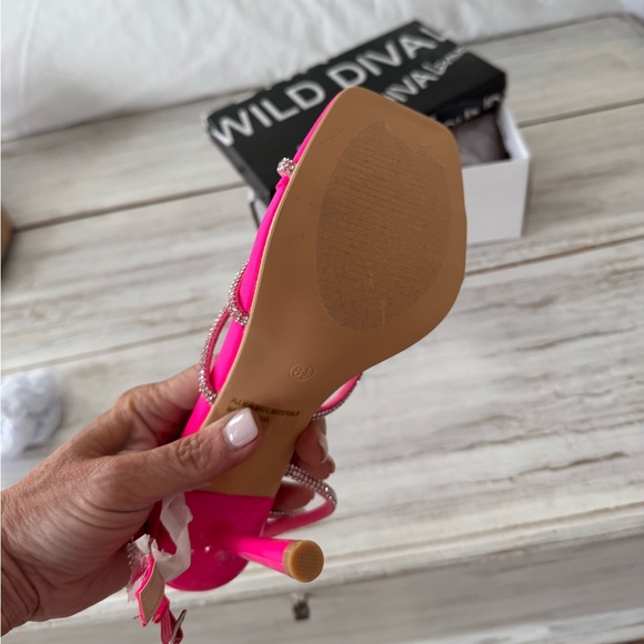 NEW Wild Diva Hot Pink Embelished Strappy heel - Picture 4 of 7